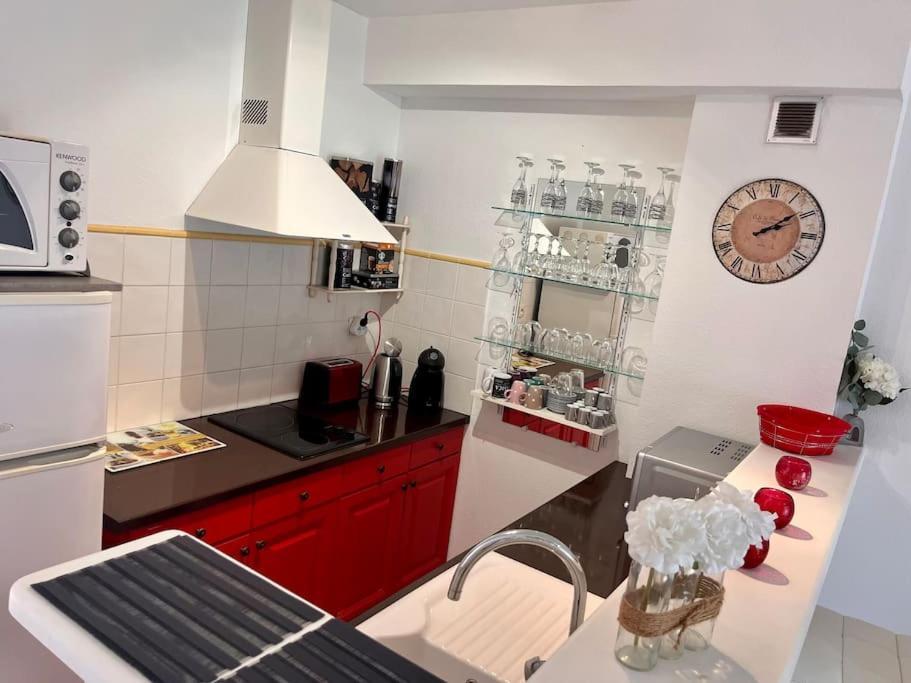 Joli Studio Tout Confort Proche Toutes Commodites Dans Residence Calme L'Ile-Rousse  Exterior photo